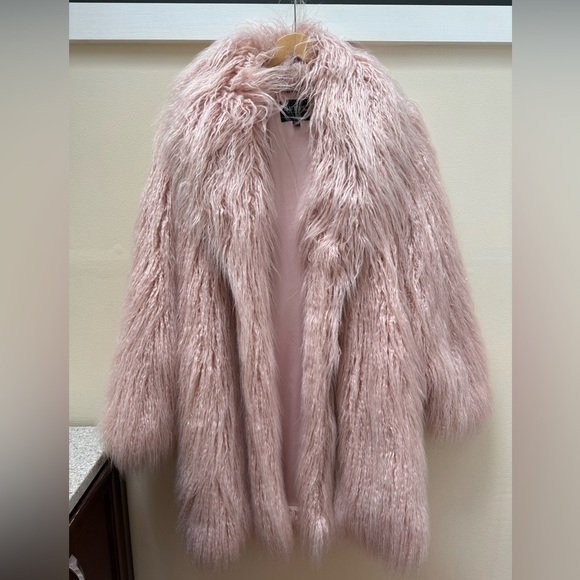 Guess pink fur shaggy coat - Picture 3 of 5